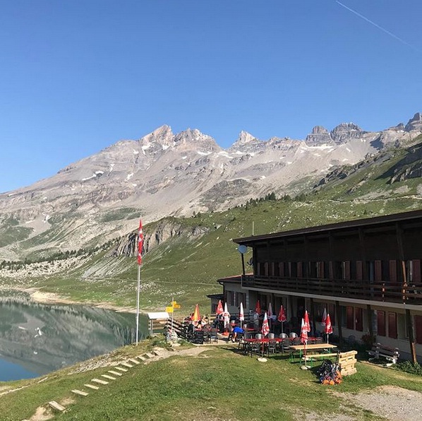 Le coronavirus mène la vie dure aux cabanes valaisannes